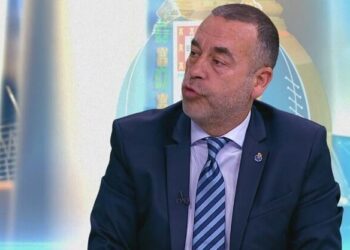 Última hora: Aníbal Pinto arrasa Roger Schmidt em directo (vídeo)