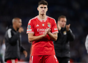 Última hora: PSG avança com 120M€ por António Silva