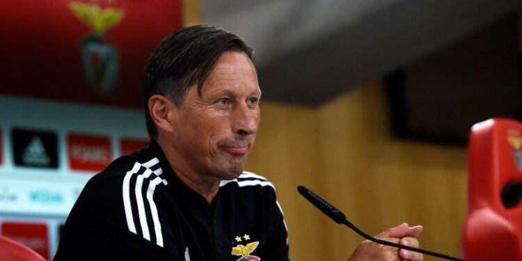 Última hora: Roger Schmidt dá murro na mesa e faz três exigências