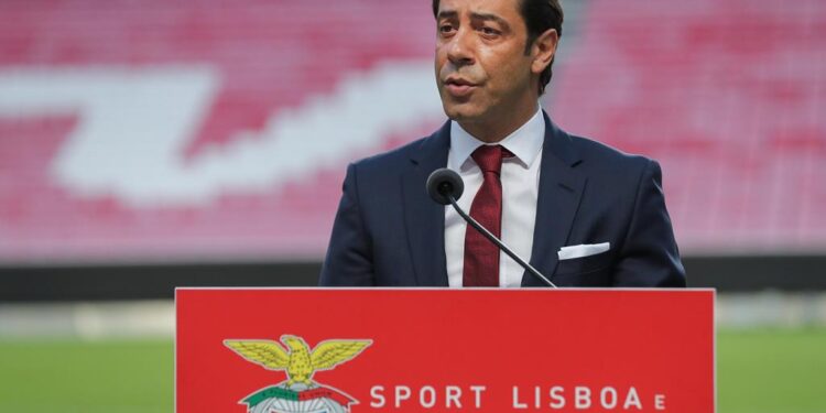 Última hora: Rui Costa revela novo clube de Rafa Silva