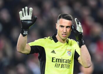 Última hora: FC Porto está interessado na contratação Vlachodimos