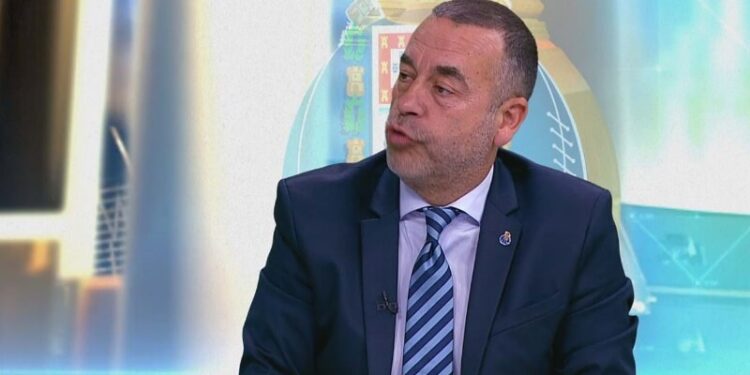 Aníbal Pinto arrasa Benfica: “Benfica foi a equipa que teve mais benefícios por parte dos árbitros” (vídeo)