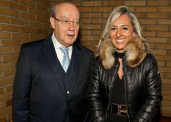 Última hora: Pinto da Costa e sua esposa deixam o FC Porto