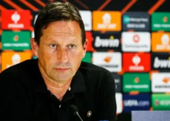 Última hora: Roger Schmidt goza com os adeptos do Benfica