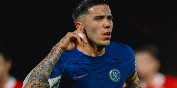 Última hora: Enzo Fernández prestes a abandonar o Chelsea e rumar para rival do Benfica a custo zero