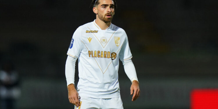 Última hora: Benfica passa a perna ao FC Porto e contrata Jota Silva