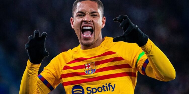 Última hora: Victor Roque próximo de ser reforço e avançam com mais detalhes