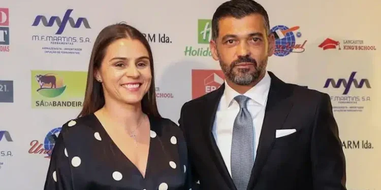 Última hora: Mulher de Conceição deixa sério recado a André Villas-Boas