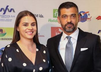 Mulher de Sérgio Conceição deixa sério recado a André Villas-Boas