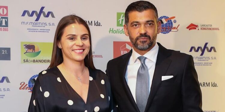 Mulher de Sérgio Conceição deixa sério recado a André Villas-Boas