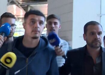 Reforço do Benfica chegou a Portugal acompanhado por Rui Pedro Braz