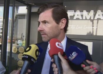 Última hora: André Villas-Boas deixa sério recado a Rui Costa