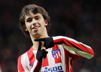 (Video) Adeptos do atlético Madrid insultam João Félix