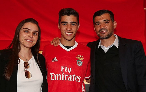 Rodrigo Conceição deixa sério recado a André Villas-Boas