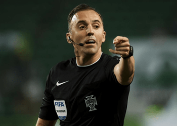 (Vídeo) Futuro de João Pinheiro Incerto Após Polêmica na Final da Supertaça