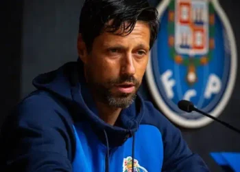 Vítor Bruno deixa sério recado a adeptos do FC Porto