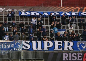 Super Dragões arrasa FC Porto e deixa sério recado a André Villas-Boas