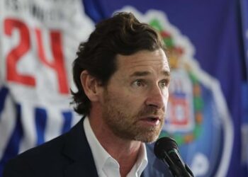 Oficial: FC Porto contrata ex-Benfica